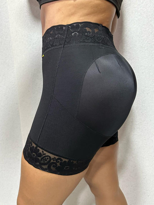FAJA SHORT LEVANTA COLA SITI